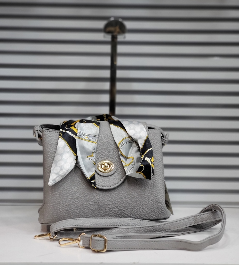 حقيبة جلد شبابية