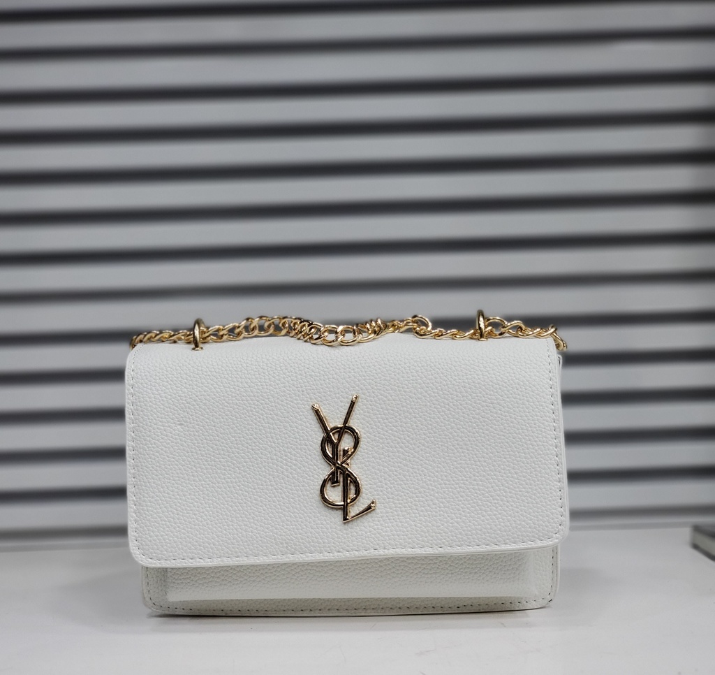 حقيبة جلد شبابية