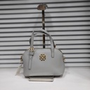 حقيبة جلد شبابية