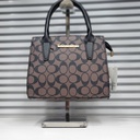 حقيبة جلد شبابية