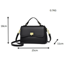 حقيبة جلد شبابية