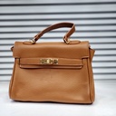 حقيبة جلد شبابية