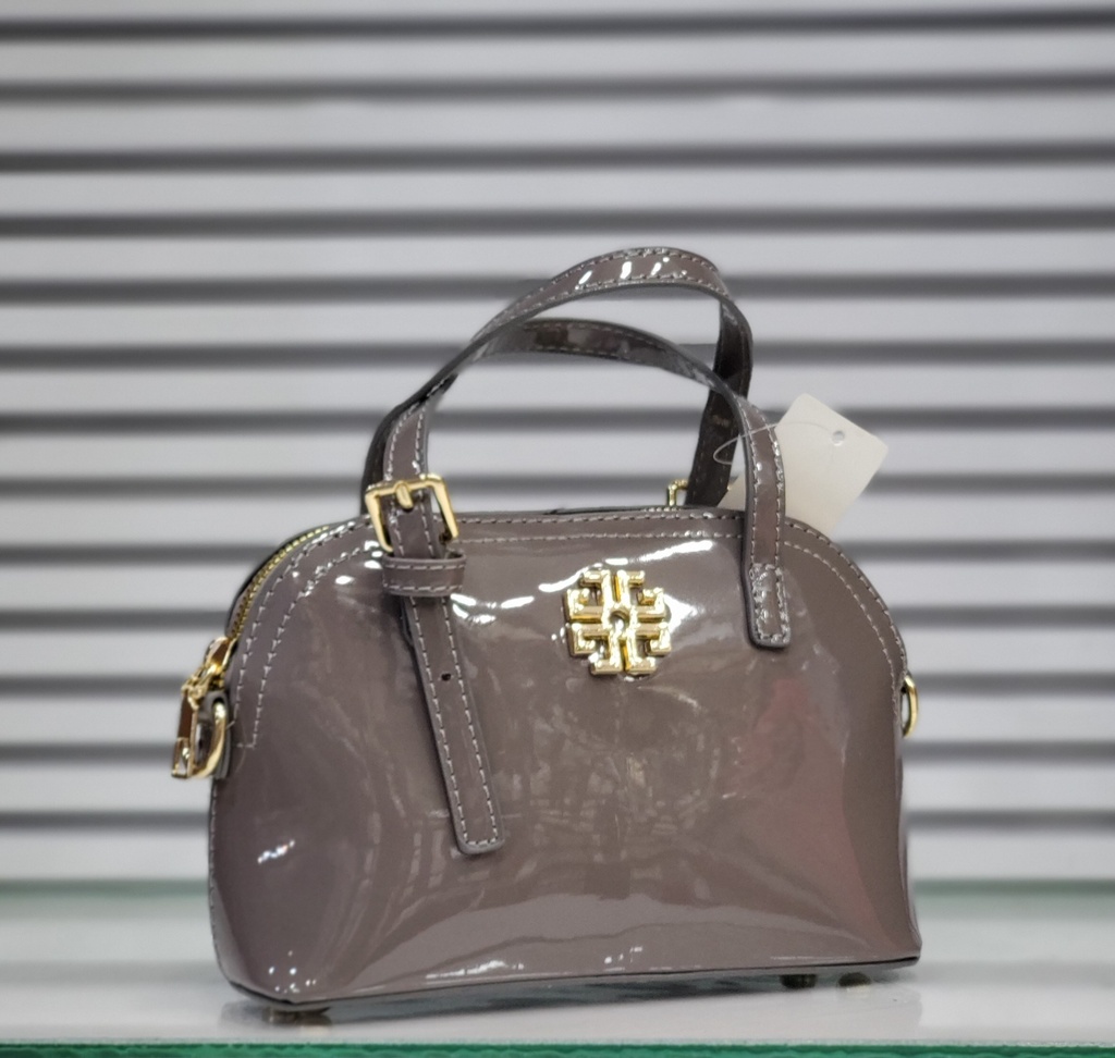 حقيبة جلد شبابية