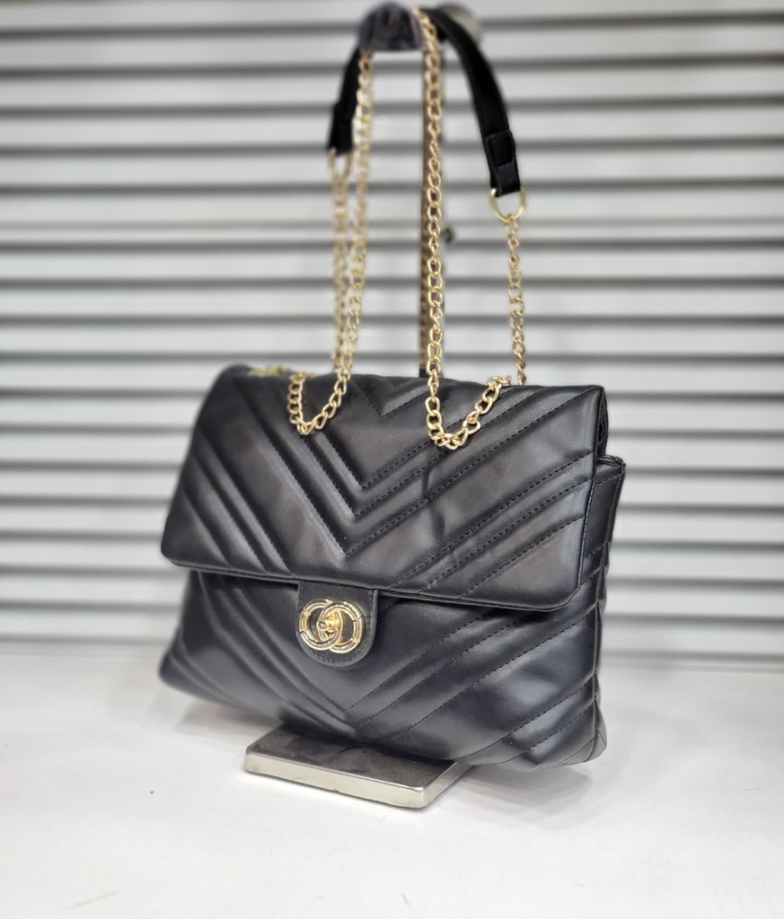 حقيبة جلد شبابية