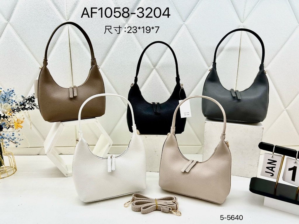 حقيبة جلد شبابية