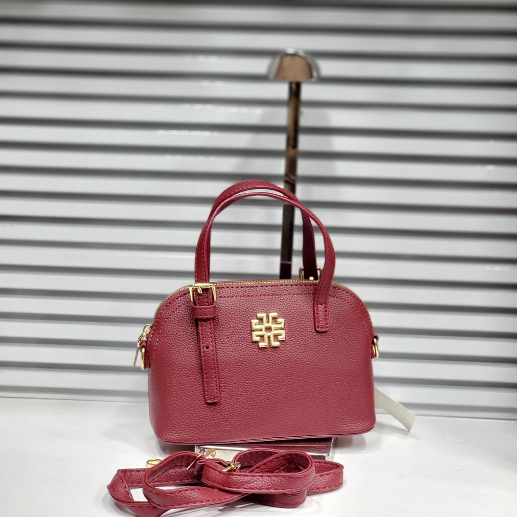 حقيبة جلد شبابية