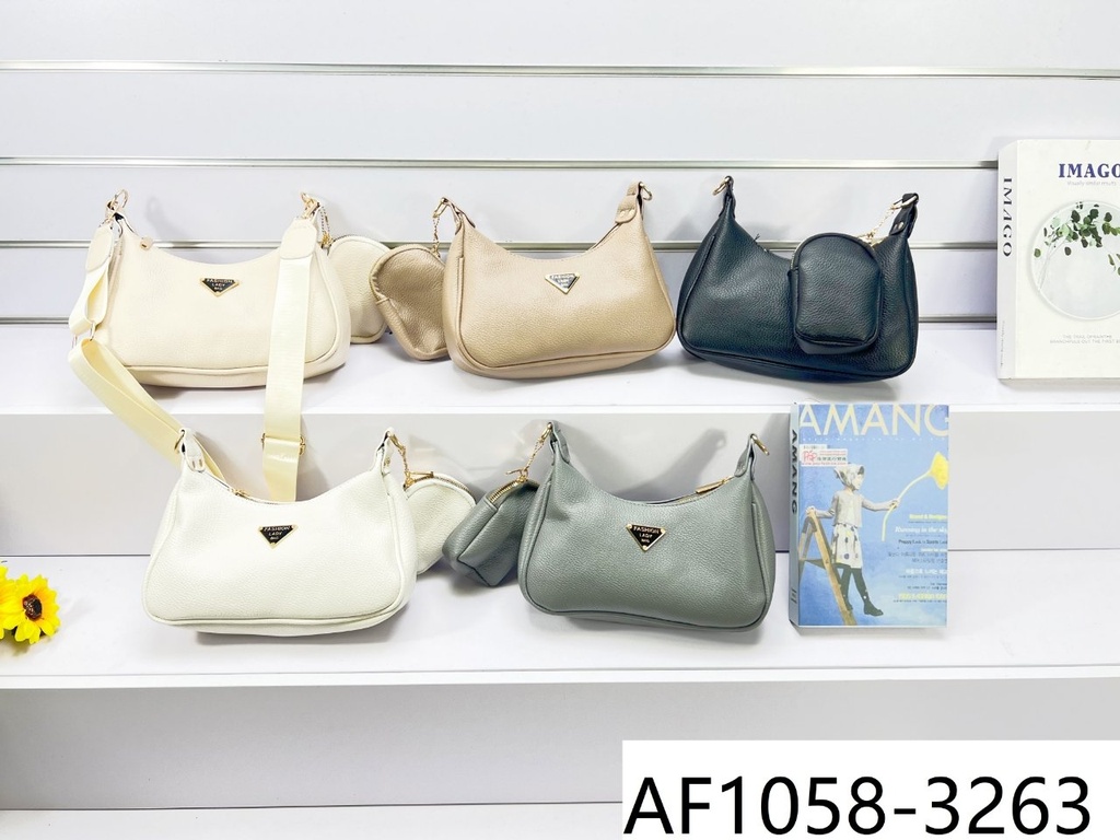 حقيبة جلد شبابية