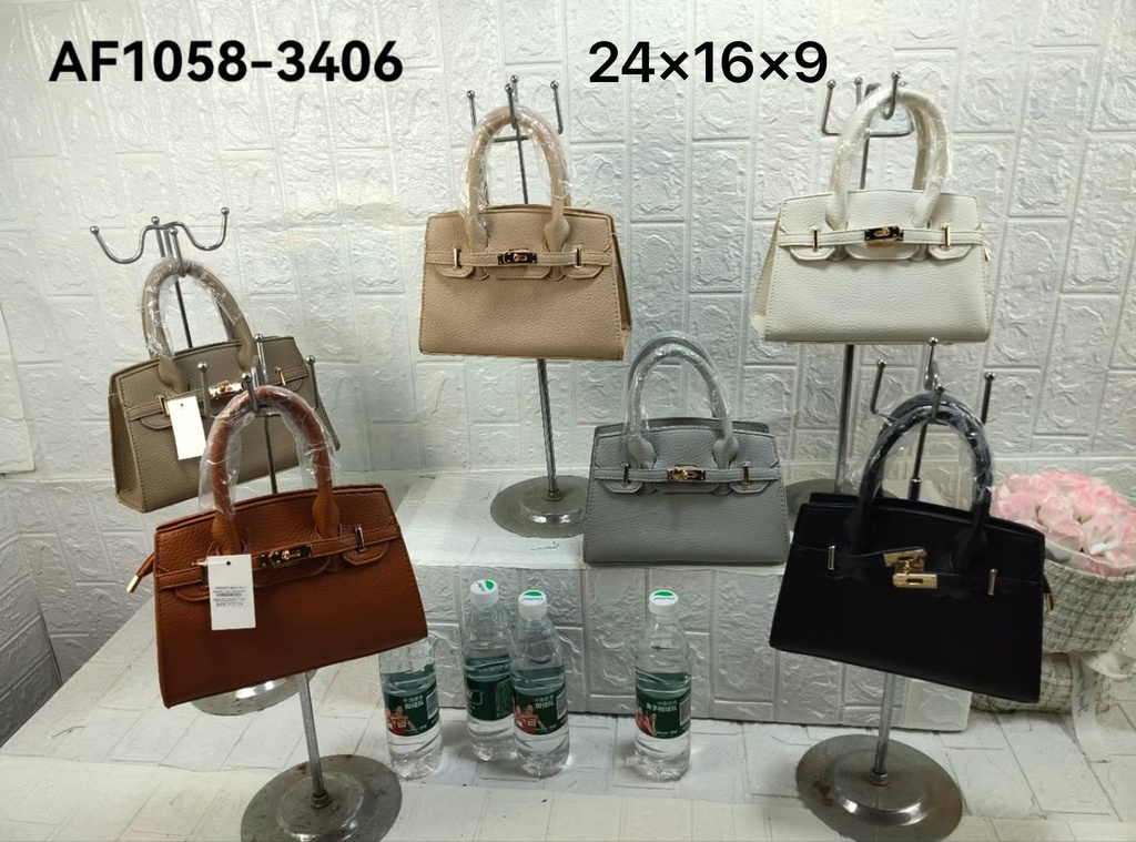 حقيبة جلد شبابية