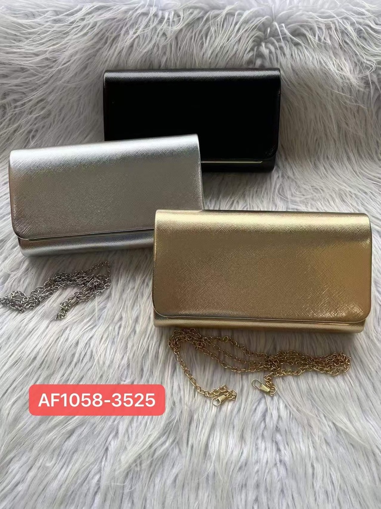 حقيبة جلد شبابية