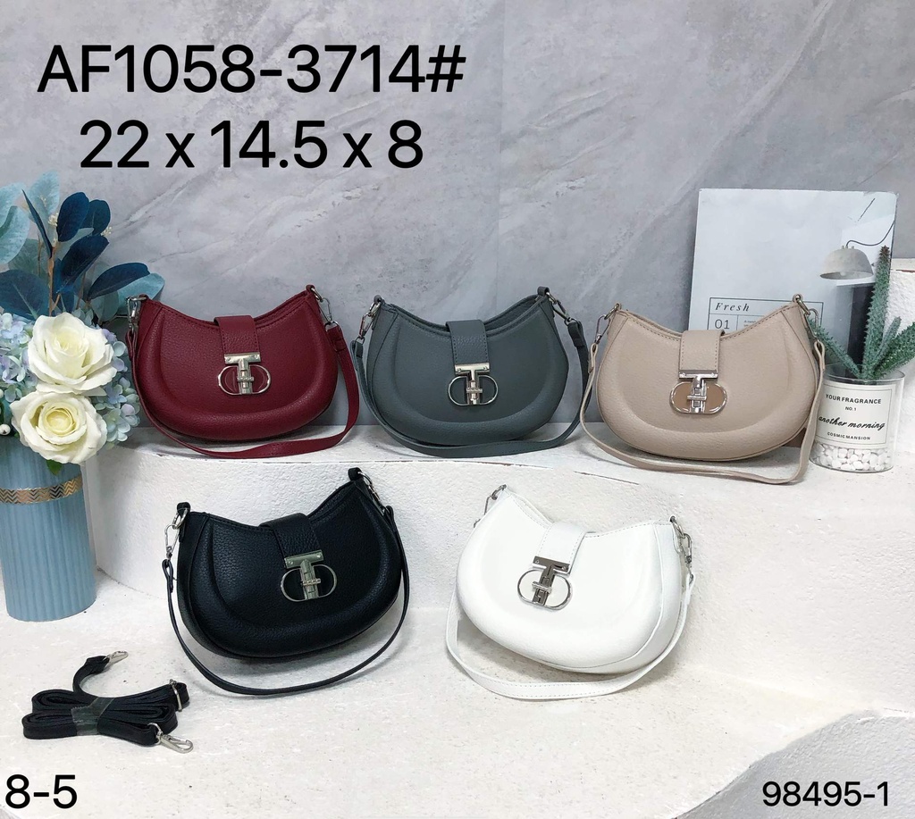 حقيبة شبابية لبس قصير