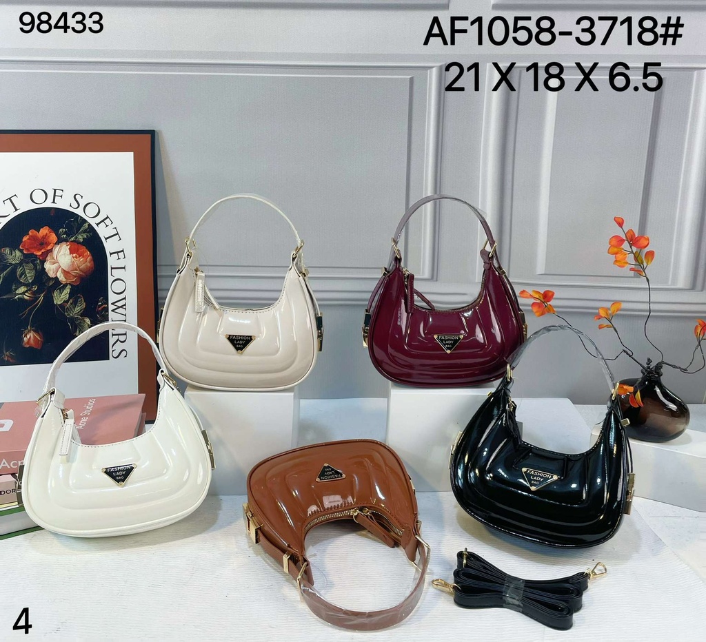 حقيبة برادا لماع